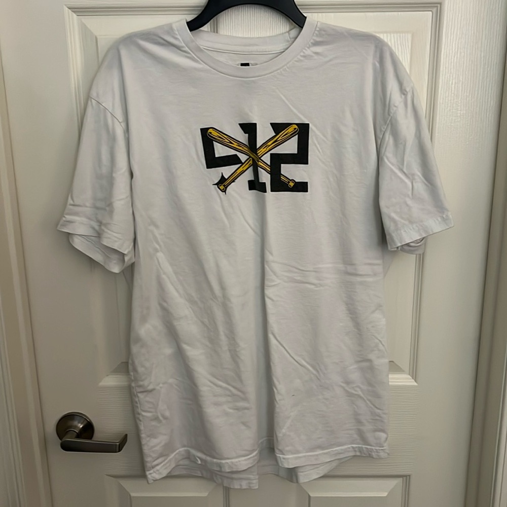 412 CLUBHOUSE TEE